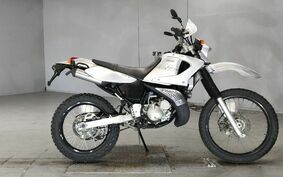 YAMAHA DT230 LANZA 4TP