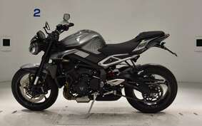 TRIUMPH STREET TRIPLE R 2023