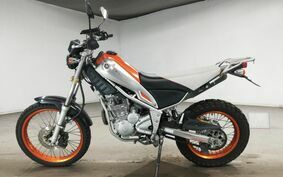 YAMAHA TRICKER DG16J