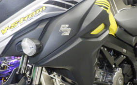 SUZUKI DL650 ( V-Strom 650 ) 2017 C733A