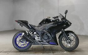 YAMAHA YZF-R25 RG10