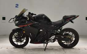 YAMAHA YZF-R25 RG10J