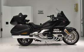 HONDA GL 1800 GOLD WING TOUR DCT 2021 SC79