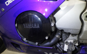 YAMAHA YZF-R1 2001