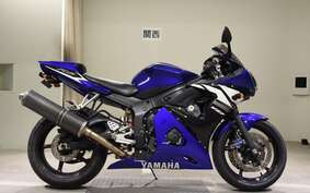 YAMAHA YZF-R6 2004 RJ05