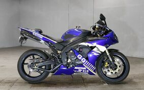 YAMAHA YZF-R1 2004 RN124