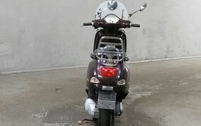 VESPA LX125IE M68100