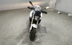 BMW F800R 2015 0B04