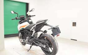 KTM 390 DUKE 2024