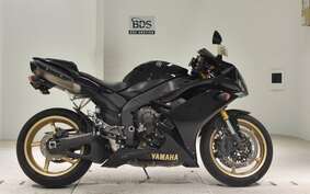 YAMAHA YZF-R1 2010