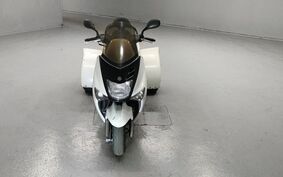 YAMAHA MAJESTY 125 TRIKE SE27