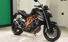 KTM 1290 SUPER DUKE R 2015 V3940