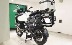 BMW R1250GS ADVENTURE 2021 0M11