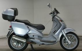 PIAGGIO BEVERLY 200 M282