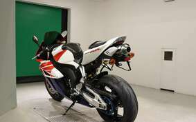 HONDA CBR1000RR 2004 SC57