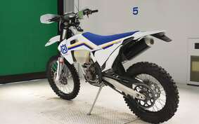 HUSQVARNA FE250