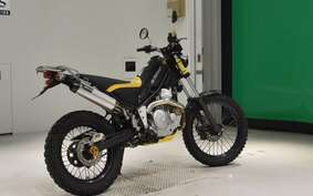 YAMAHA TRICKER DG10J