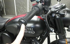 ROYAL ENFIELD CLASSIC 2022