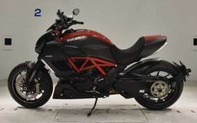 DUCATI DIAVEL Carbon 2012