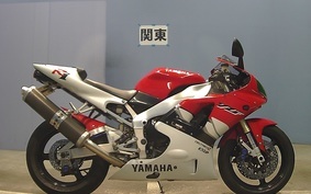 YAMAHA YZF-R1 1999 RN01