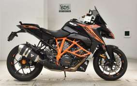 KTM 1290 SUPER DUKE GT 2020 V6940