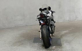 YAMAHA YZF-R1 M 2016 RN40