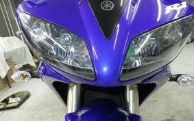 YAMAHA YZF-R1 2002 RN09