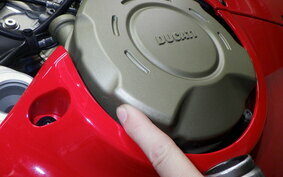 DUCATI PANIGALE V4 2022