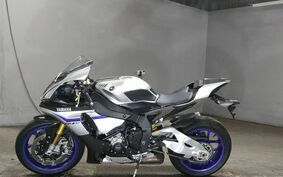 YAMAHA YZF-R1 M 2018 RN40Y