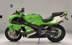 KAWASAKI NINJA ZX-7R 2001 ZX750P