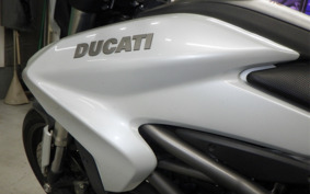 DUCATI HYPERSTRADA 820 2013