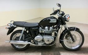 TRIUMPH BONNEVILLE 2005 J900TM