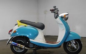 YAMAHA VINO 125 SE24