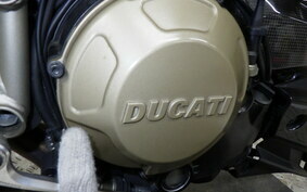 DUCATI STREETFIGHTER S 2011