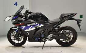 YAMAHA YZF-R25 RG10J