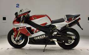 YAMAHA YZF-R7 2000