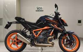 KTM 1290 SUPER DUKE R 2022 V3940