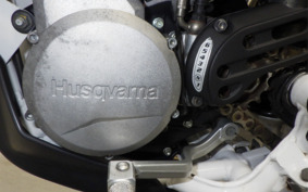 HUSQVARNA SM250R