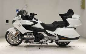 HONDA GL 1800 GOLD WING TOUR DCT 2024 SC79