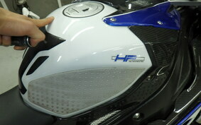 BMW HP4 2013 0D01