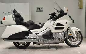 HONDA GL 1800 GOLD WING 2012 SC68