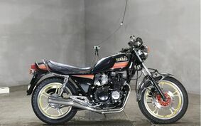 YAMAHA XJ550 4V8