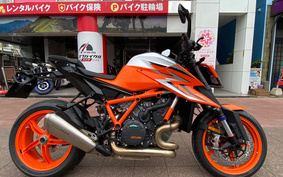 KTM 1290 SUPER DUKE R 2023 V3940