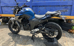 YAMAHA FZ25 RG42