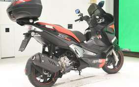 APRILIA SR MAX300IE 2017