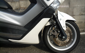 YAMAHA N-MAX SE86J