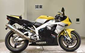 YAMAHA YZF-R1 1999 RN01